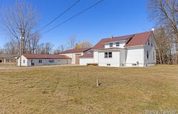 5423 E Howard City-Edmore, Cedar Lake, MI 48829