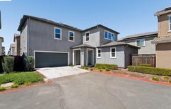 2107 Daimler St, Lathrop, CA 95330