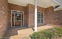 728 Woodrun Drive, Pearl, MS 39208