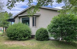 1000 N Silverleaf Street, Gladwin, MI 48624