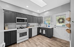 104 Boxwood Ct, Peters Twp, PA 15317