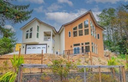 2495 CHESTER St, NorthBend, OR 97459