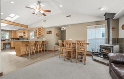216 TERRACE Dr, Glide, OR 97443