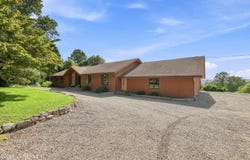 58 Zellers Road, Long Valley, NJ 07853