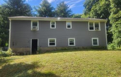 4 Belden Avenue, Canton, CT 06019