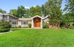 15 Hillcrest Drive, Great Neck, NY 11021