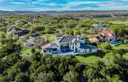 4300 Derrick Cv, Spicewood, TX 78669