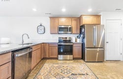 1103 NE 12TH St, Hermiston, OR 97838