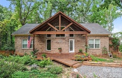 1042 Rosewood Drive, Dallas, NC 28034