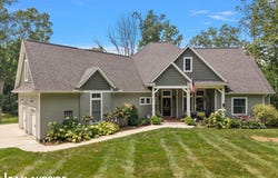 877 Cody Drive, Dexter, MI 48130