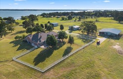 351 Rs County Road 3378, Emory, TX 75440