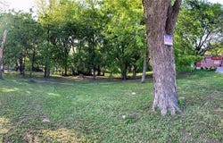 1106 E 23rd Street S, Independence, MO 64050