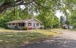 920 Menasha Avenue E, Ladysmith, WI 54848