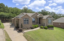 14 Basswood Terrace, Maumelle, AR 72113