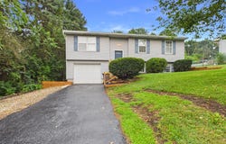 200 CANARY Circle, YORK, PA 17404