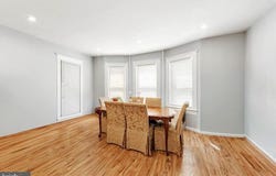 28 OAK Lane, TRENTON, NJ 08618