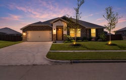 1338 Rolling Meadows Drive, Cedar Hill, TX 75104