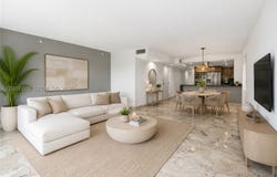 7824 Collins Ave, Miami Beach, FL 33141