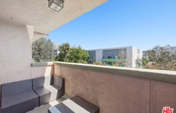 1121 N Olive Dr, West Hollywood, CA 90069