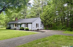 26 Crescent Way, Simsbury, CT 06070