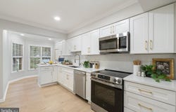 12 RIVER OAKS CIR, BALTIMORE, MD 21208