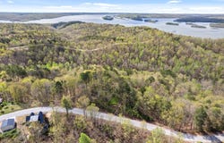 81 Crest Ct, Waverly, TN 37185