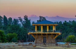 8499 Simmons Road, Redding, CA 96001