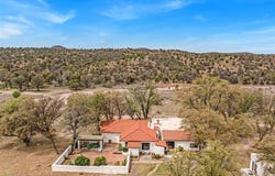 277 S Canelo Road, Elgin, AZ 85611