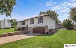 318 E Baronage Drive, Blair, NE 68008