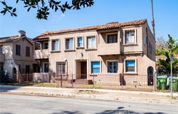 4237 8th Avenue, Los Angeles, CA 90008