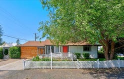 206 Maxwell St, Davenport, WA 99122