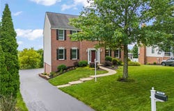 1019 Greenfield, Cecil, PA 15317