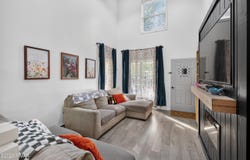 105 Vicar Way, Milford, PA 18337
