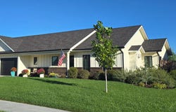220 Redbud St, Moundridge, KS 67107