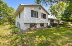 921 Wesley Rd, Oregon, WI 53575