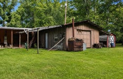 100 MOSS DRIVE, CALERA, AL 35040