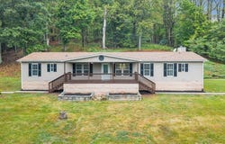 103 Lookout Ridge Rd, Blue Ridge, VA 24064