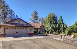 6720 Stallion Ridge Road, Anderson, CA 96007