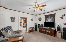 435 S 4th Street, Iola, KS 66749