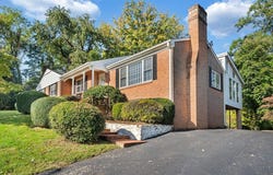 5011 Balsam Dr, Roanoke, VA 24018