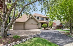 6820 Lorena Lane, Eden Prairie, MN 55346