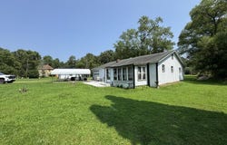 386 Allenbaugh Rd, Franklin, PA 16323