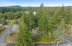5591 CHITTUM Loop, Florence, OR 97439