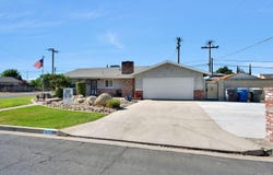 805 W Mulberry Drive, Hanford, CA 93230