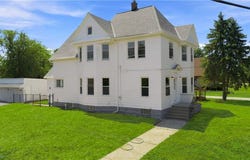 3223 W Pleasant Valley Road, Parma, OH 44134