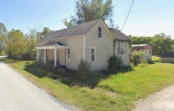 4 W Church St W, Lenzburg, IL 62255