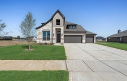 7011 Lilly Lane, Sanger, TX 76266