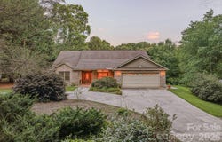 5 Kari Circle, Candler, NC 28715