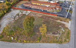 10305 E Us 40 Highway, Independence, MO 64055