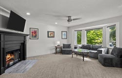 1706 E Evergreen Ct, Derby, KS 67037